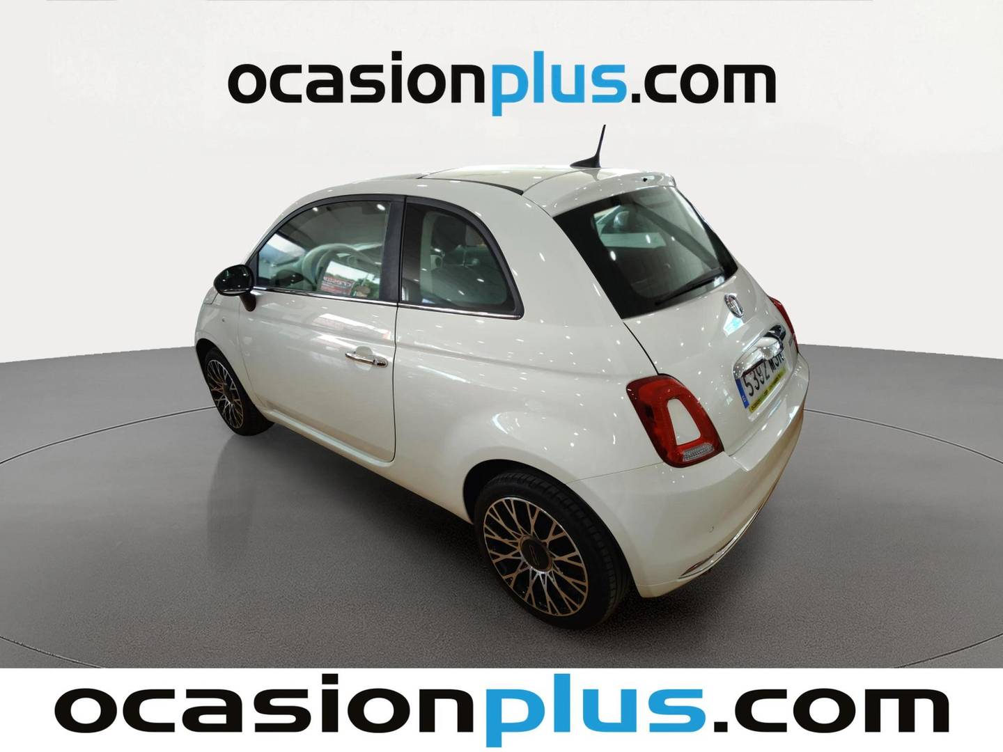Foto delantera Fiat 500 Fiat 500 1.0 Hybrid Dolcevita (70 CV) derecha