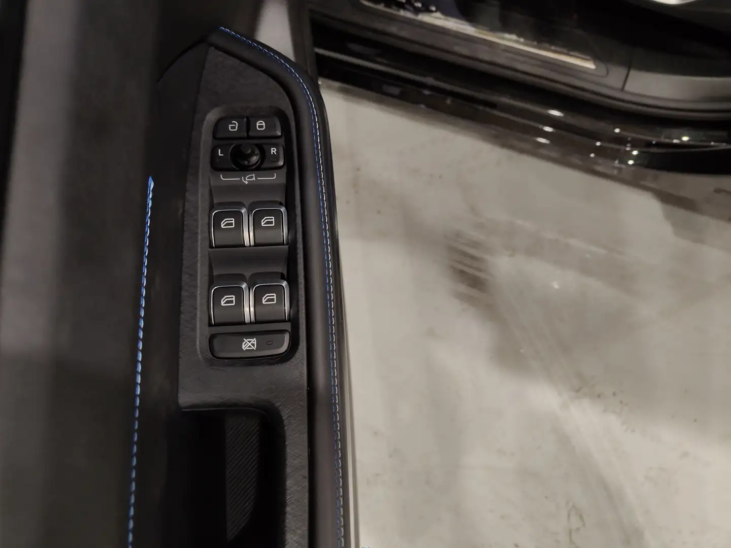 Foto Lynk & Co 01 Lynk & Co 01 1.5 PHEV 6.6kW (261 CV)