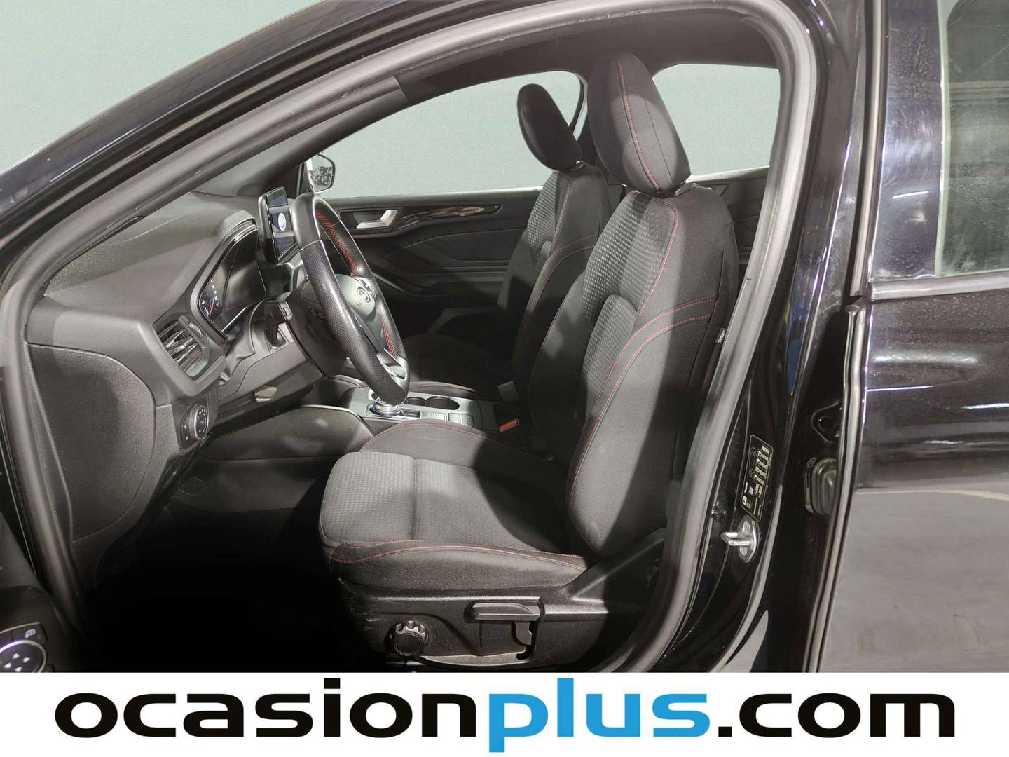 Foto asientos delanteros Ford Focus Ford Focus 1.0 Ecoboost S&S ST-Line Auto (125 CV)