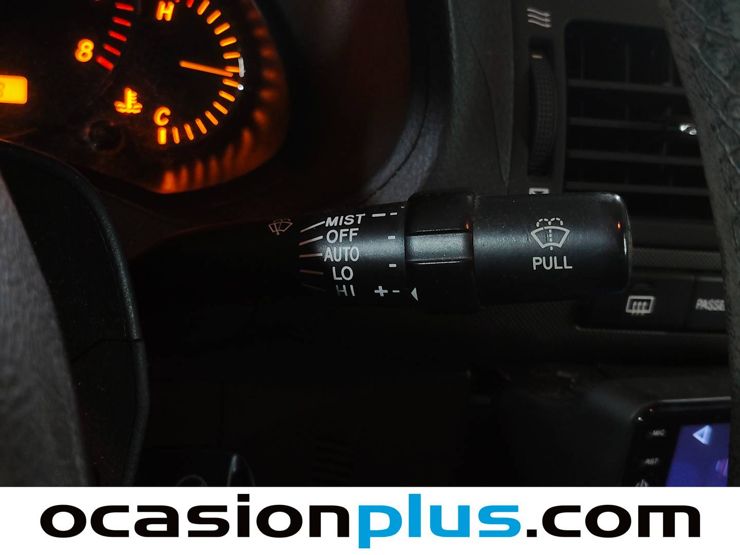 Extras y acabados del Toyota Avensis Toyota Avensis 1.8 VVT-I Sol (129 CV)