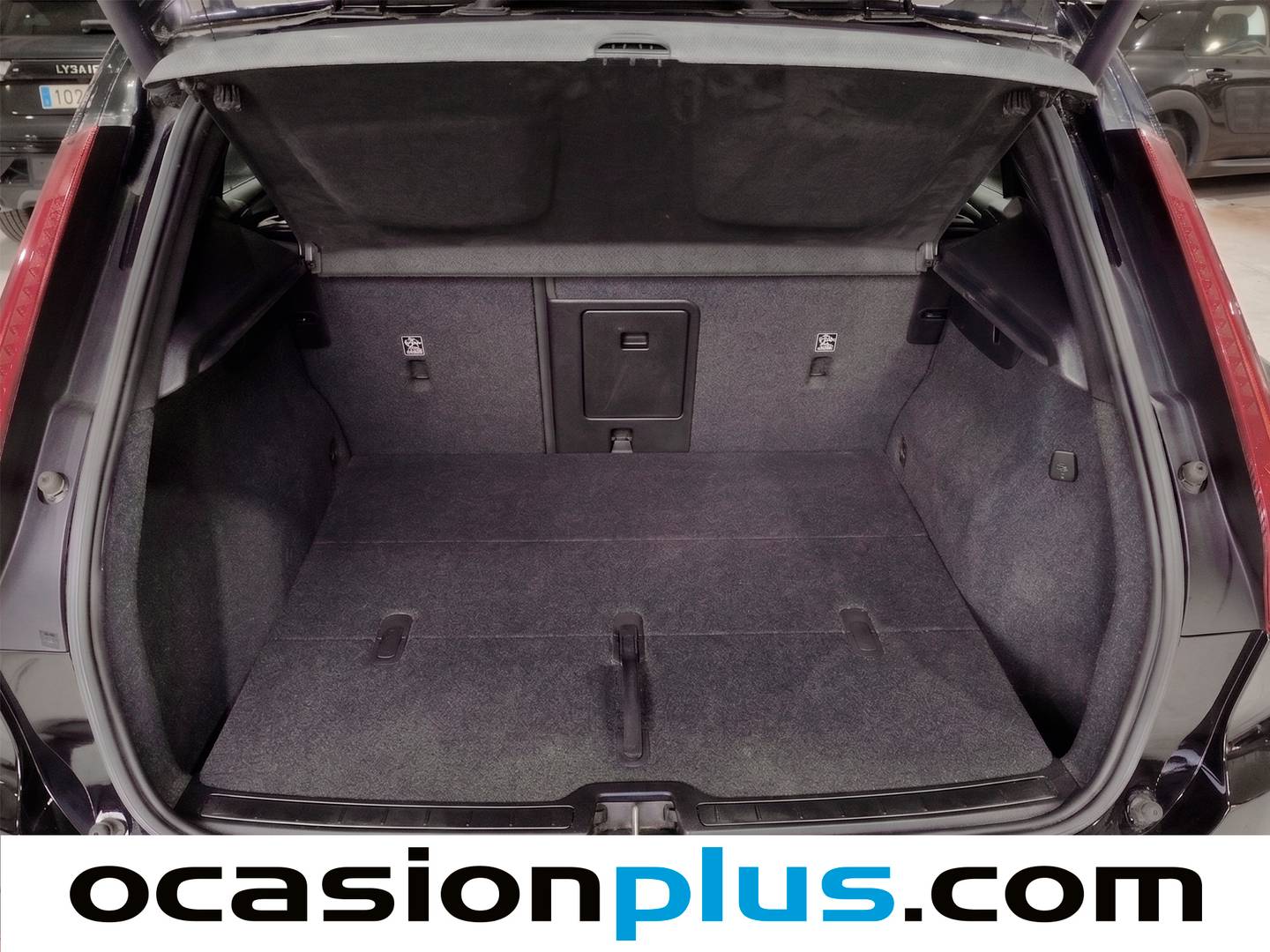 Foto asientos traseros Volvo XC40 Volvo XC40 T3 Business Plus (163 CV)