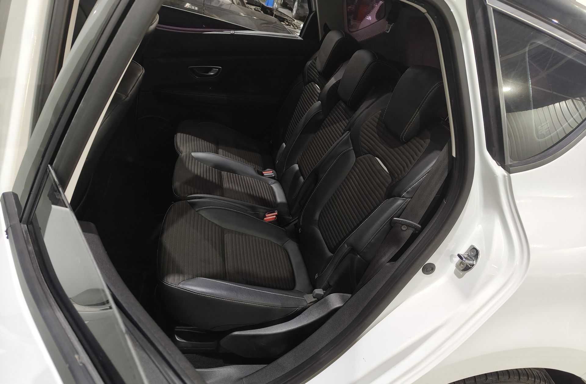 Renault Scénic Zen TCe GPF - foto 12