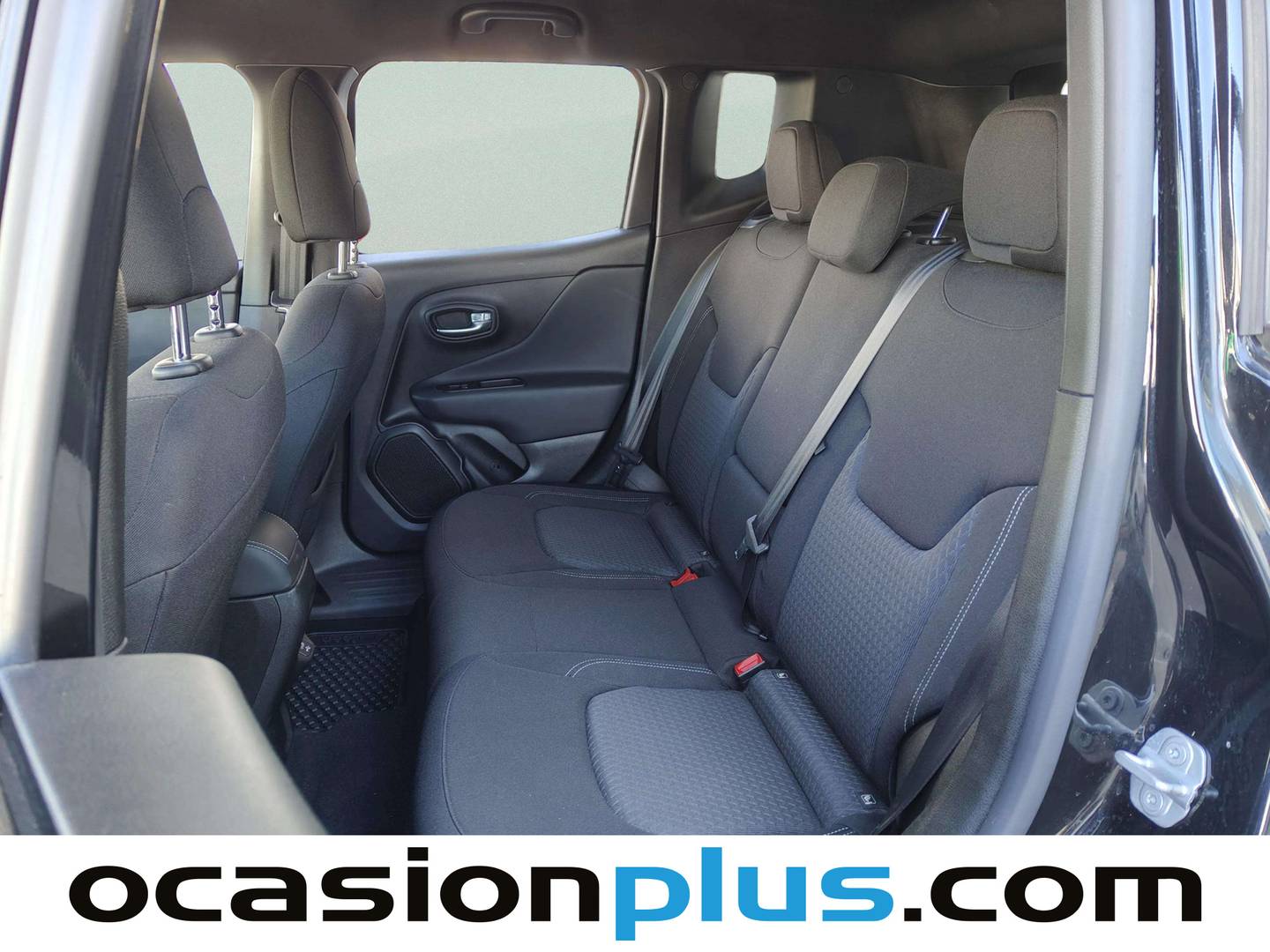 Foto asientos traseros Jeep Renegade Jeep Renegade 1.3G 80 Aniversario 4x2 DCT (150 CV)