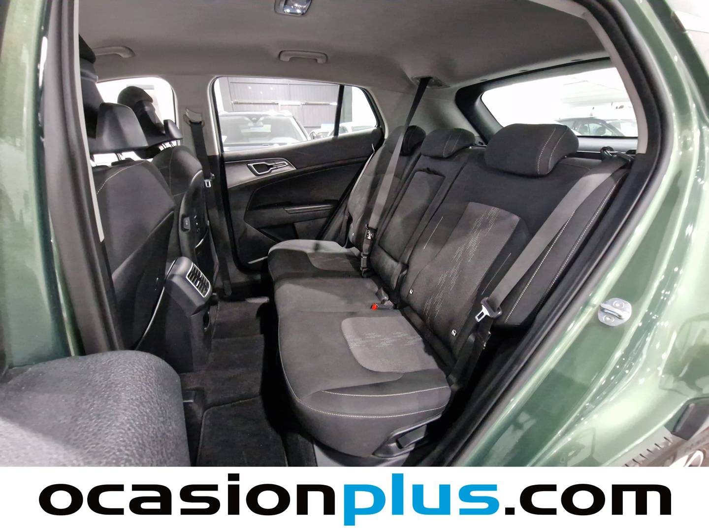 Foto asientos traseros KIA Sportage KIA Sportage 1.6 T-GDi MHEV Drive 4x2 (150 CV)