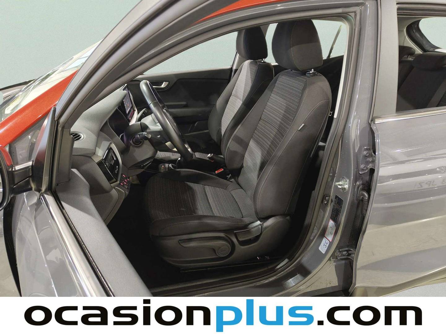 Foto KIA Stonic Kia Stonic 1.0 T-GDi MHEV Drive iMT (100 CV)