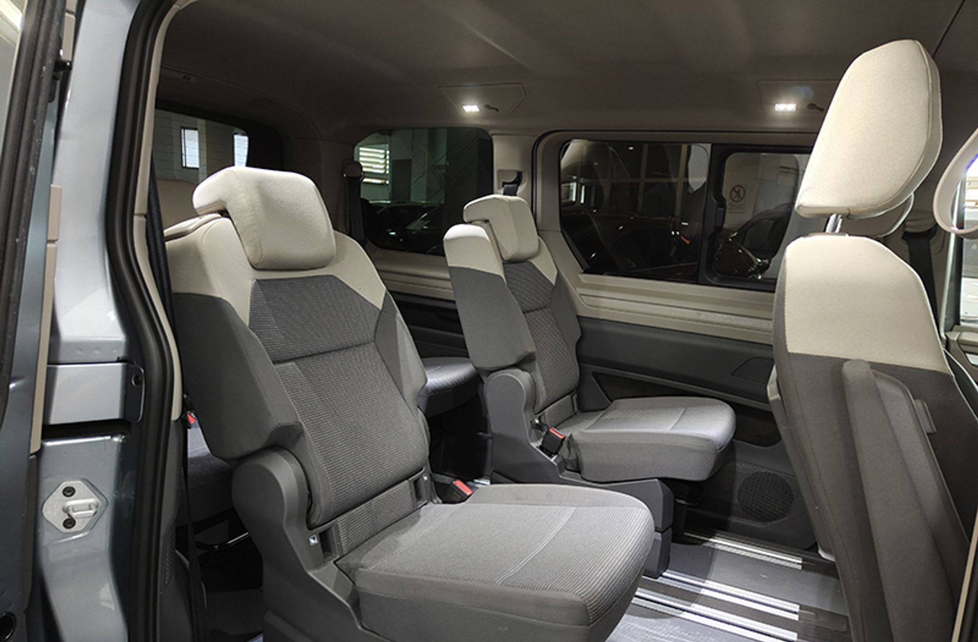 Volkswagen Multivan 2.0 TDI Batalla Corta DSG 7 plazas - foto 19