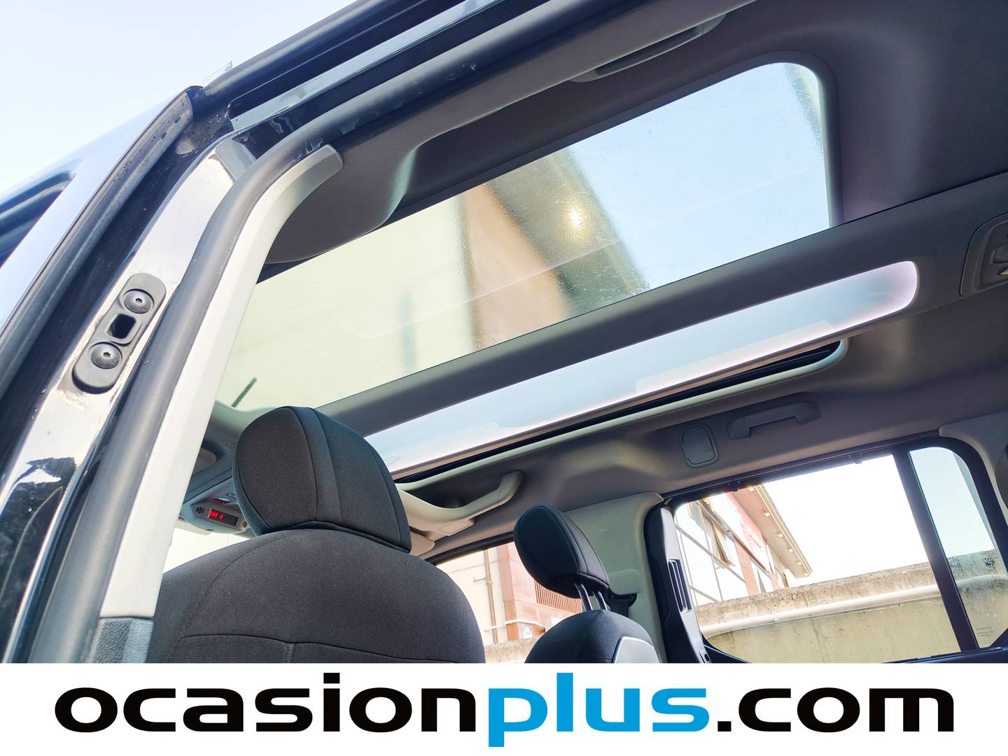 Equipamiento del Citroën Berlingo Citroen Berlingo BlueHDi 130 S&S Talla M Shine EAT8 XTR (130 CV)