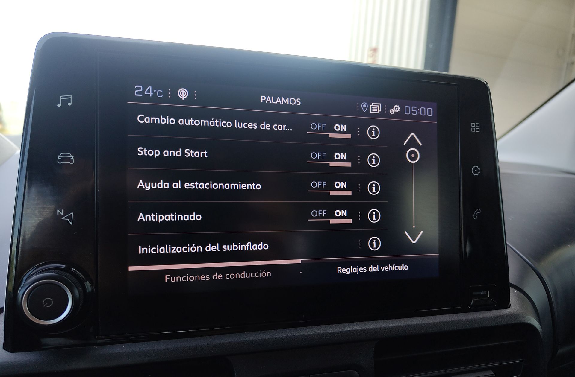 Peugeot Rifter PureTech Allure Standard - foto 25