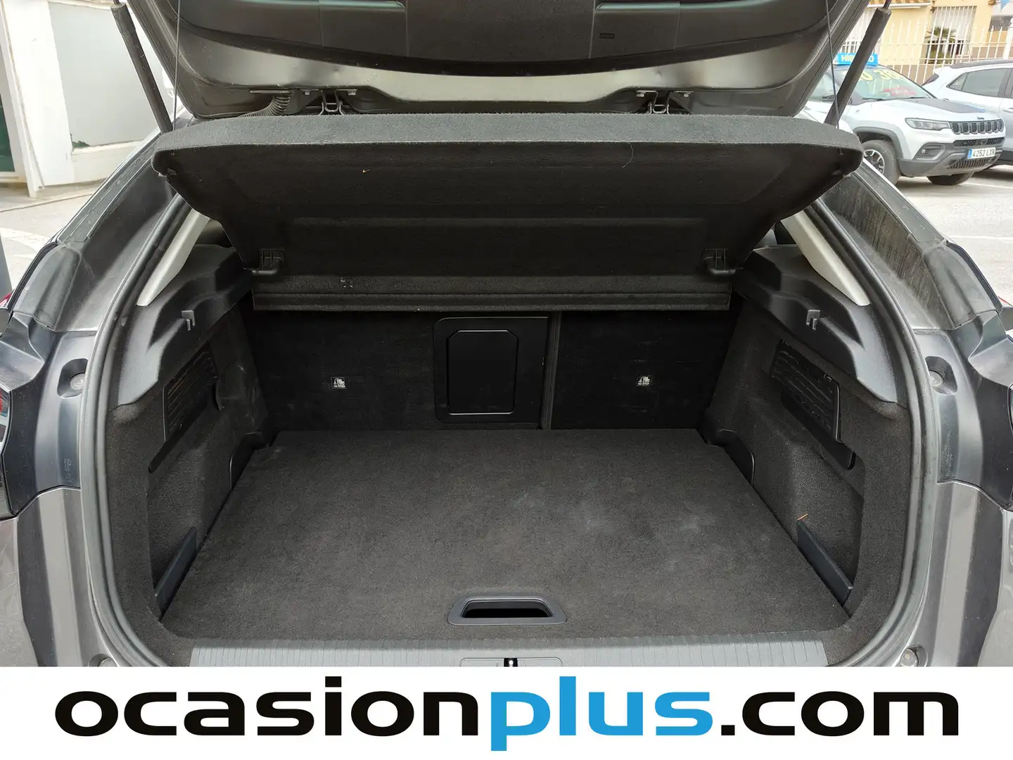 Foto Citroën C4 Citroen C4 PureTech 130 S&S Shine (130 CV)