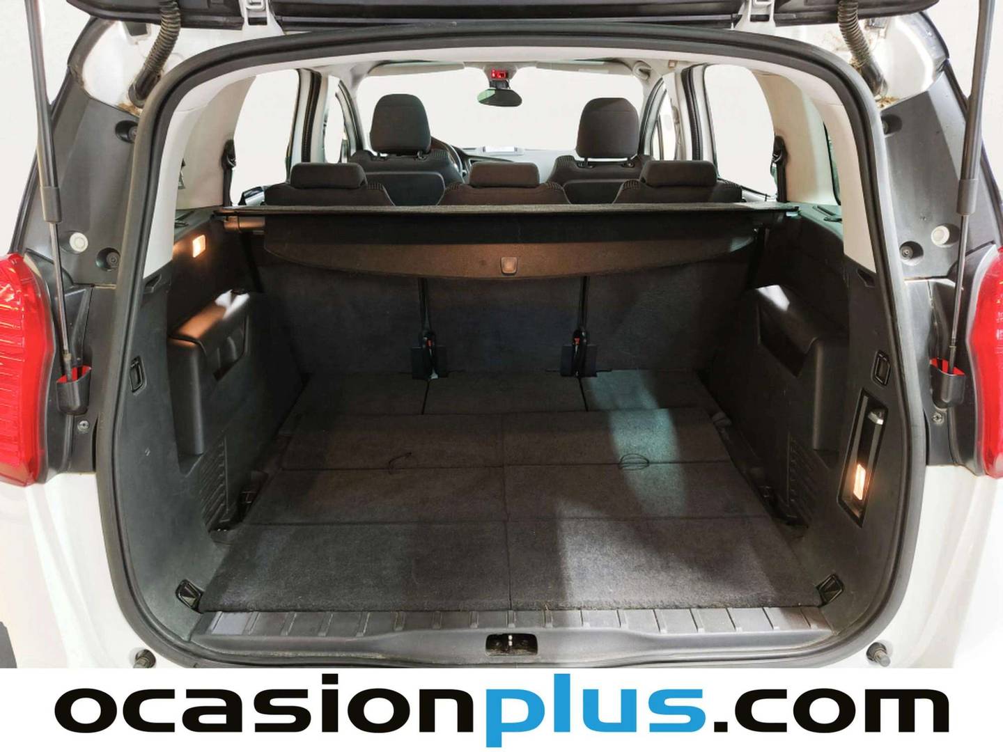 Fotos maletero Peugeot 5008 Peugeot 5008 1.6 BlueHDi FAP Allure  (120 CV) 7 plazas