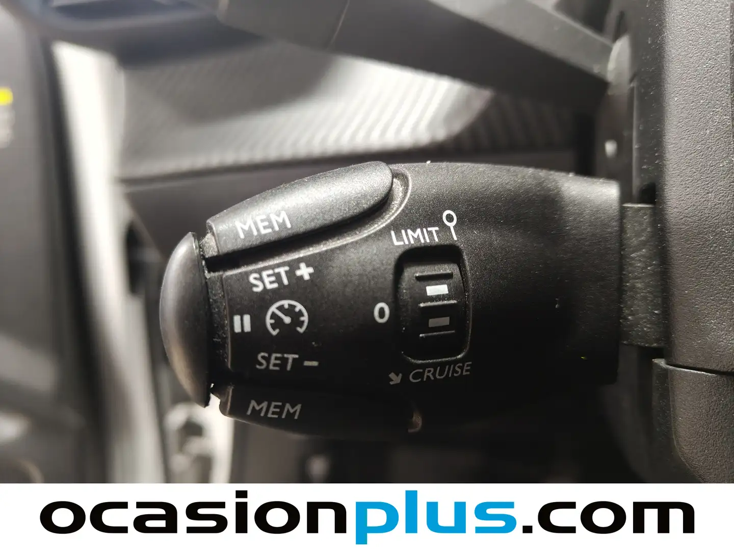 Foto Peugeot 2008 Peugeot 2008 PureTech 100 S&S Allure (100 CV)