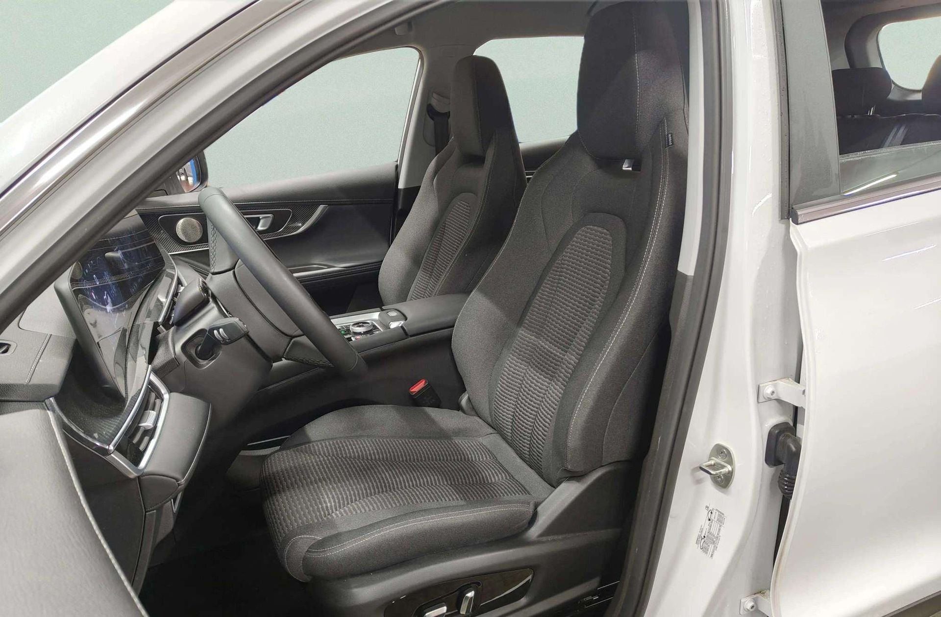 Ebro s700 1.6 T-GDi Comfort DCT - foto 10