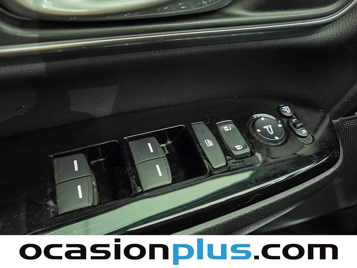 Foto Honda CR-V Honda CR-V 2.0 i-MMD Executive 4x4 (184 CV)