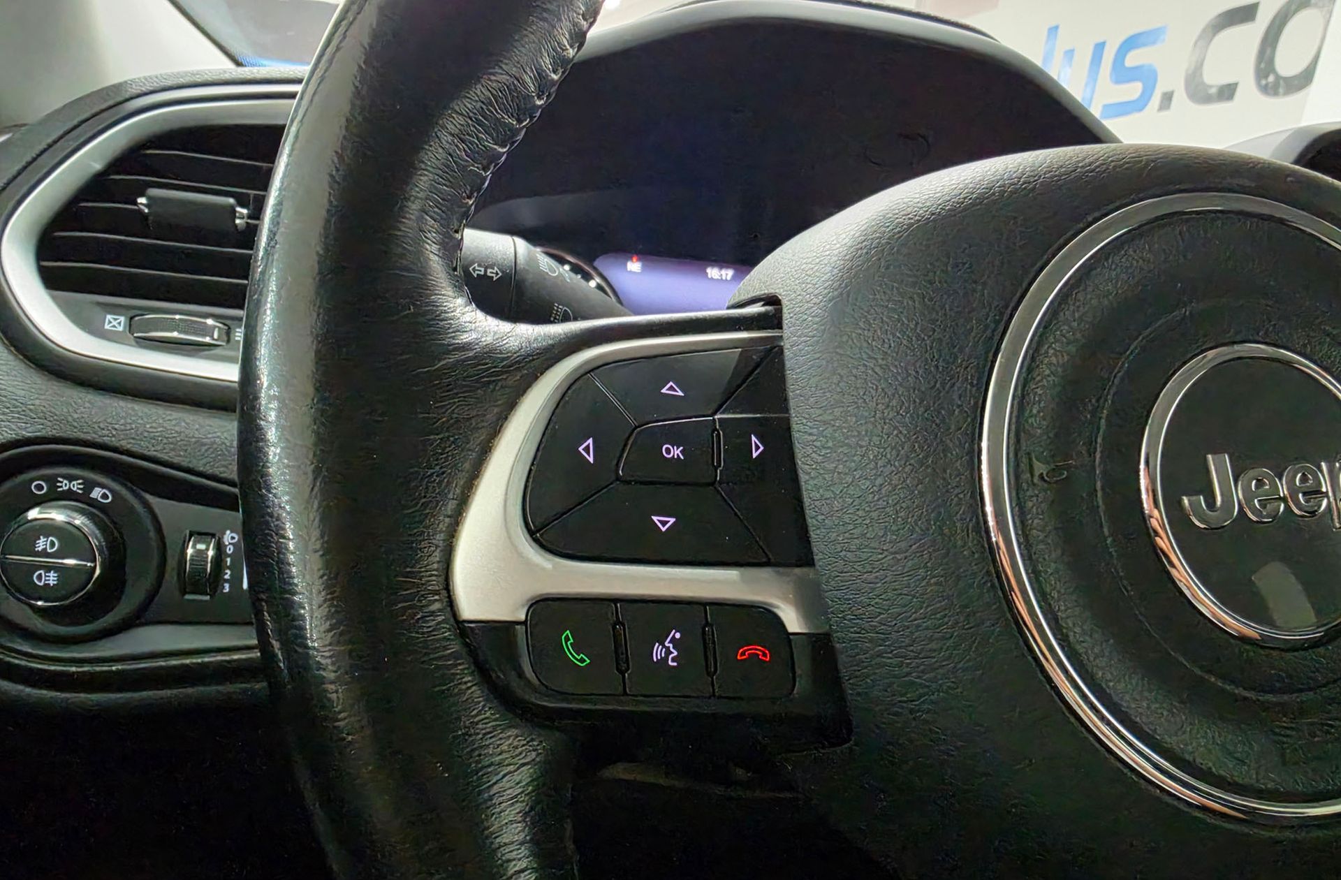 Jeep Renegade 1.6 MultiJet Limited 4x2 - foto 23