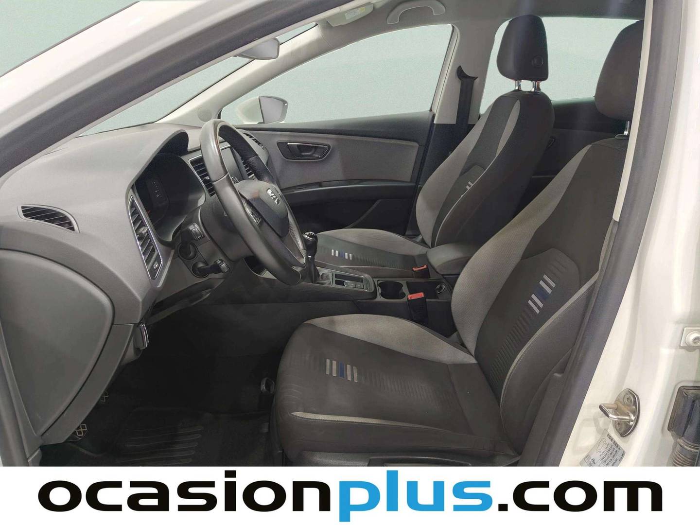 Foto asientos delanteros Seat León Seat León 1.5 TSI S&S Style Visio Edition (130 CV)