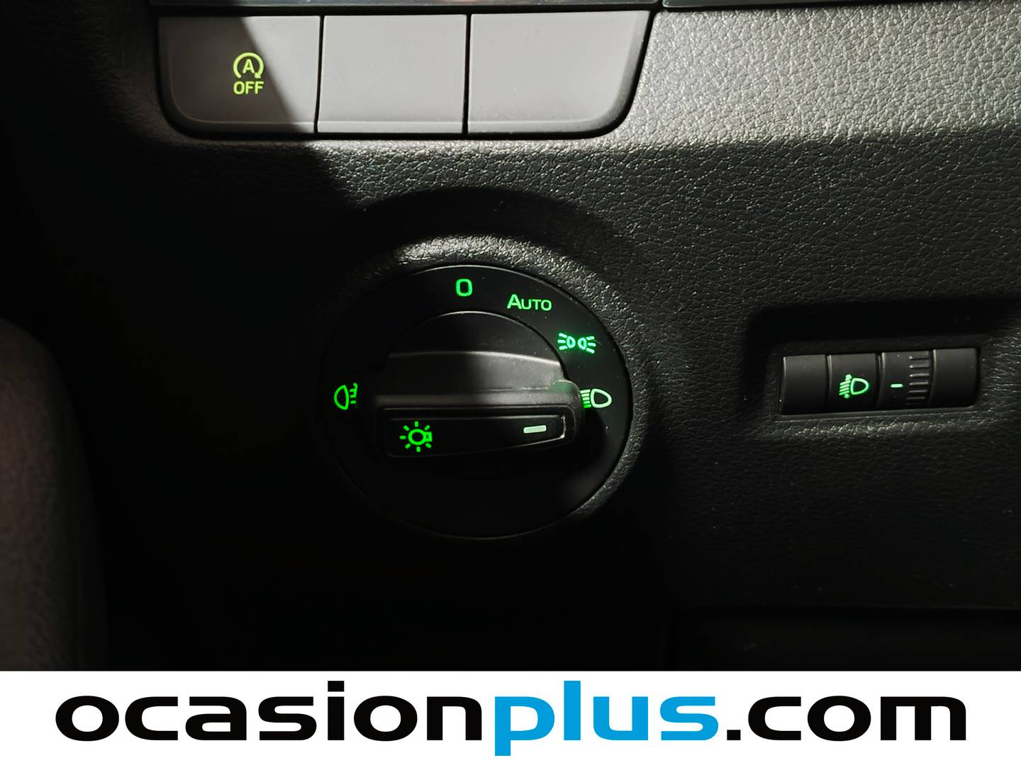 Skoda Fabia Skoda Fabia 1.0 MPI Like (75 CV) seminuevo