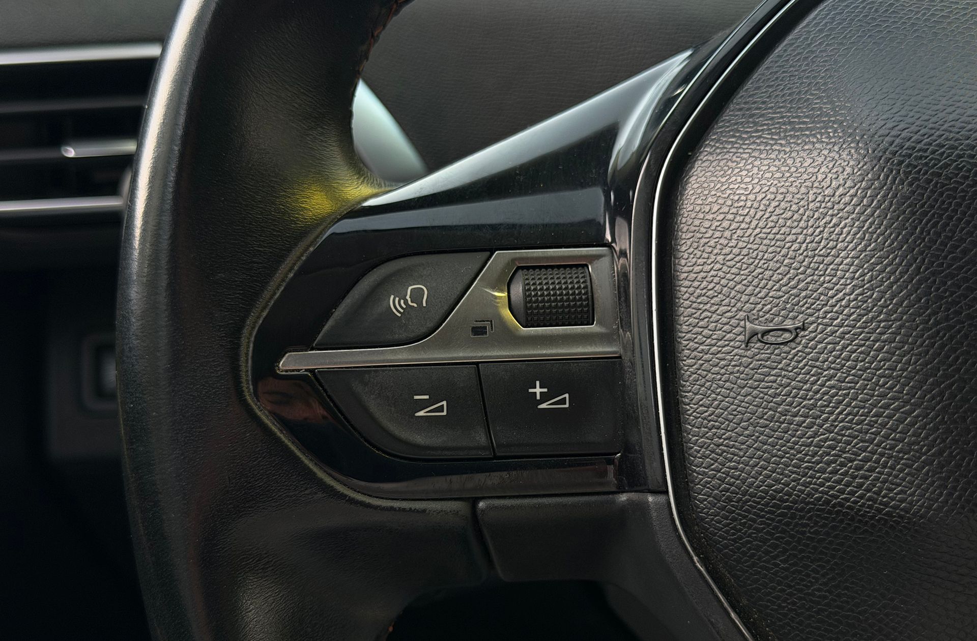 Peugeot 3008 PureTech 130 Active - foto 25