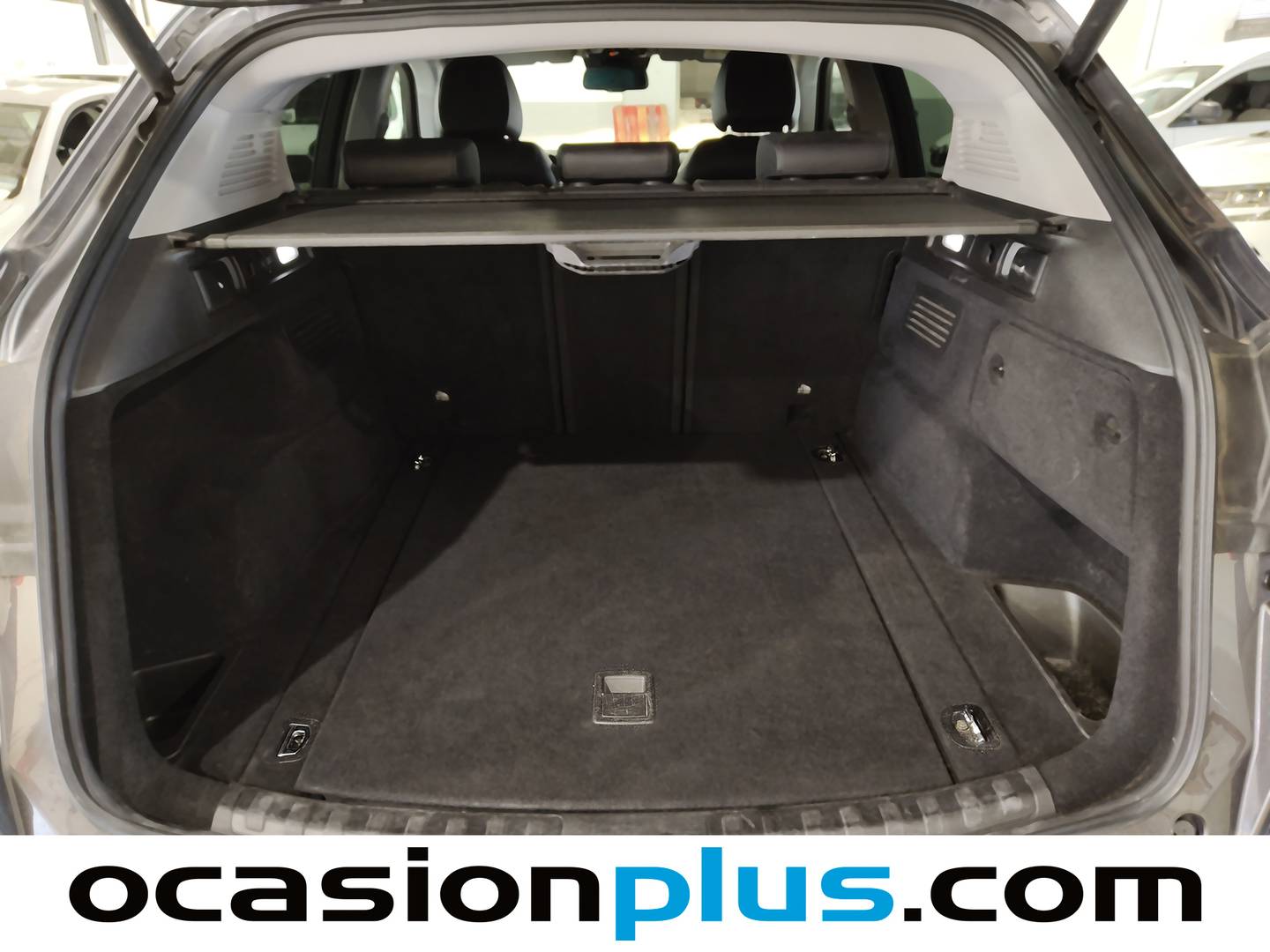 Fotos maletero Alfa Romeo Stelvio Alfa Romeo Stelvio 2.2 Diésel Veloce Q4 Auto (210 CV)