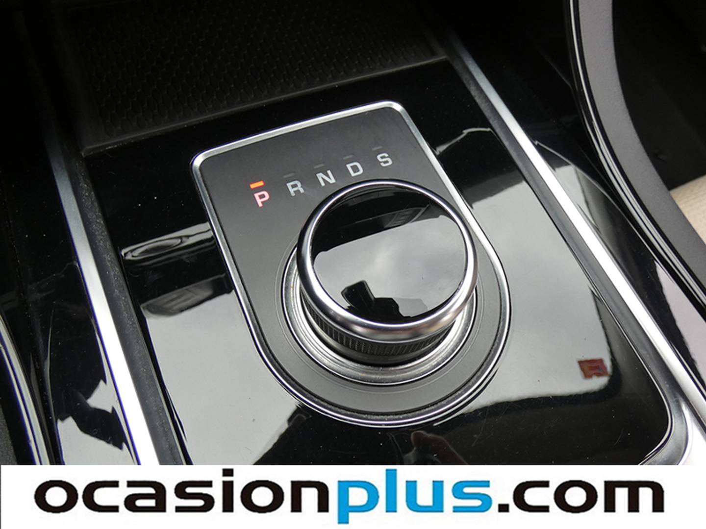 Foto Jaguar XE Jaguar XE 2.0 Diesel Pure RWD AUTO (180 CV)