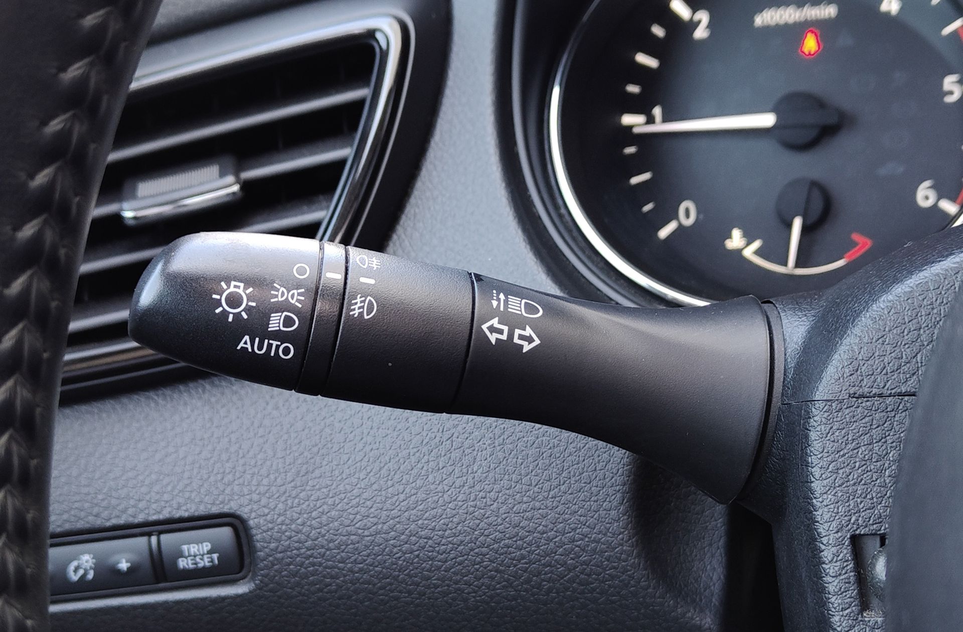 Nissan X-Trail dCi 150 N-Connecta CVT - foto 27