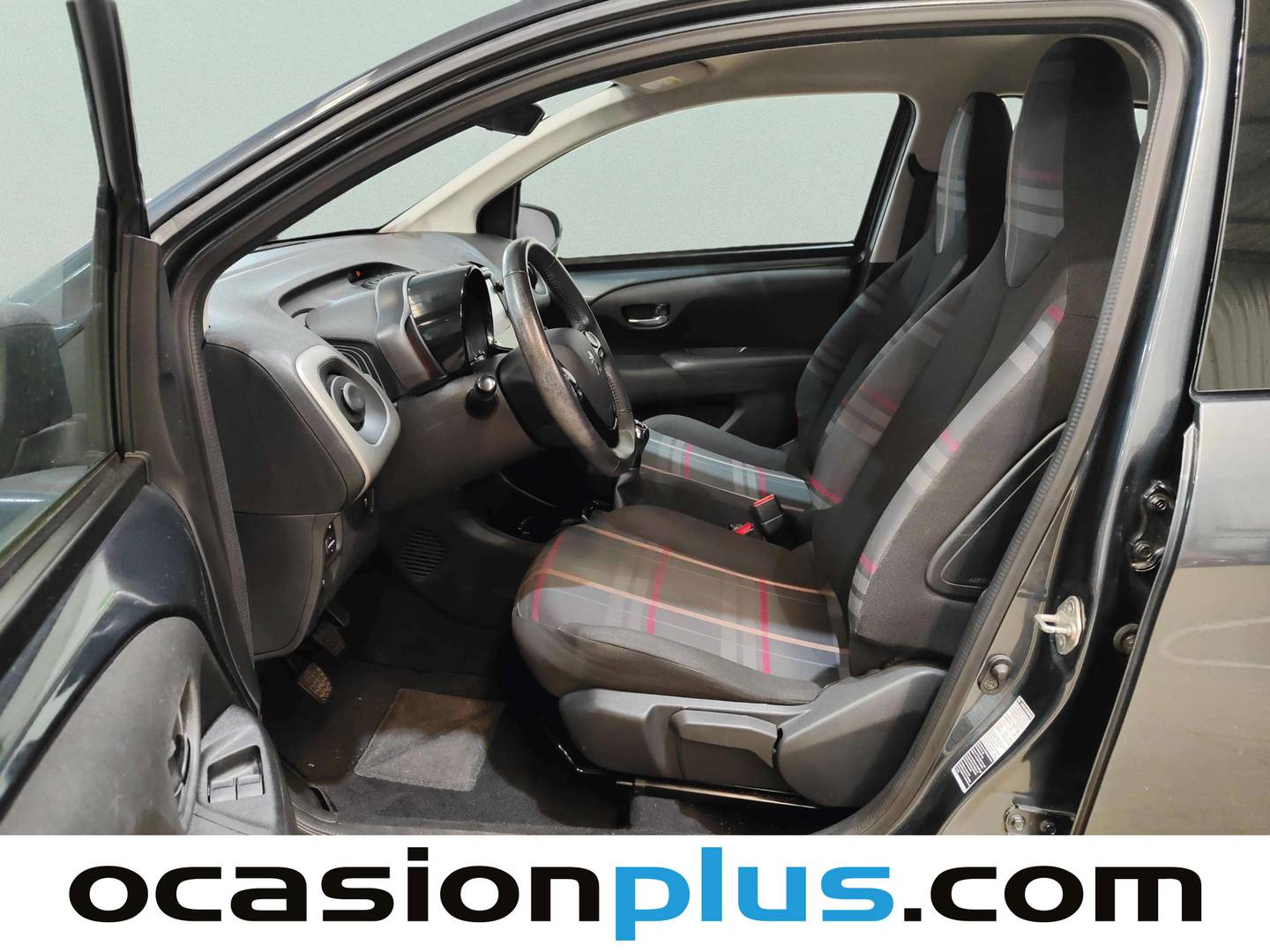 Foto asientos traseros Peugeot 108 Peugeot 108 1.2 PureTech Allure (82 CV)