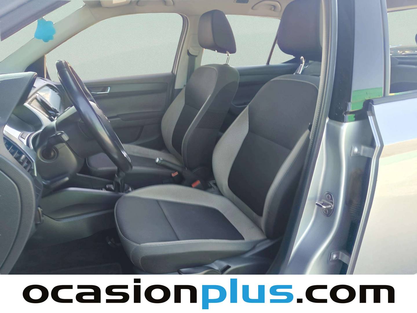 Foto asientos delanteros Skoda Fabia Skoda Fabia 1.0 MPI Business (75 CV)