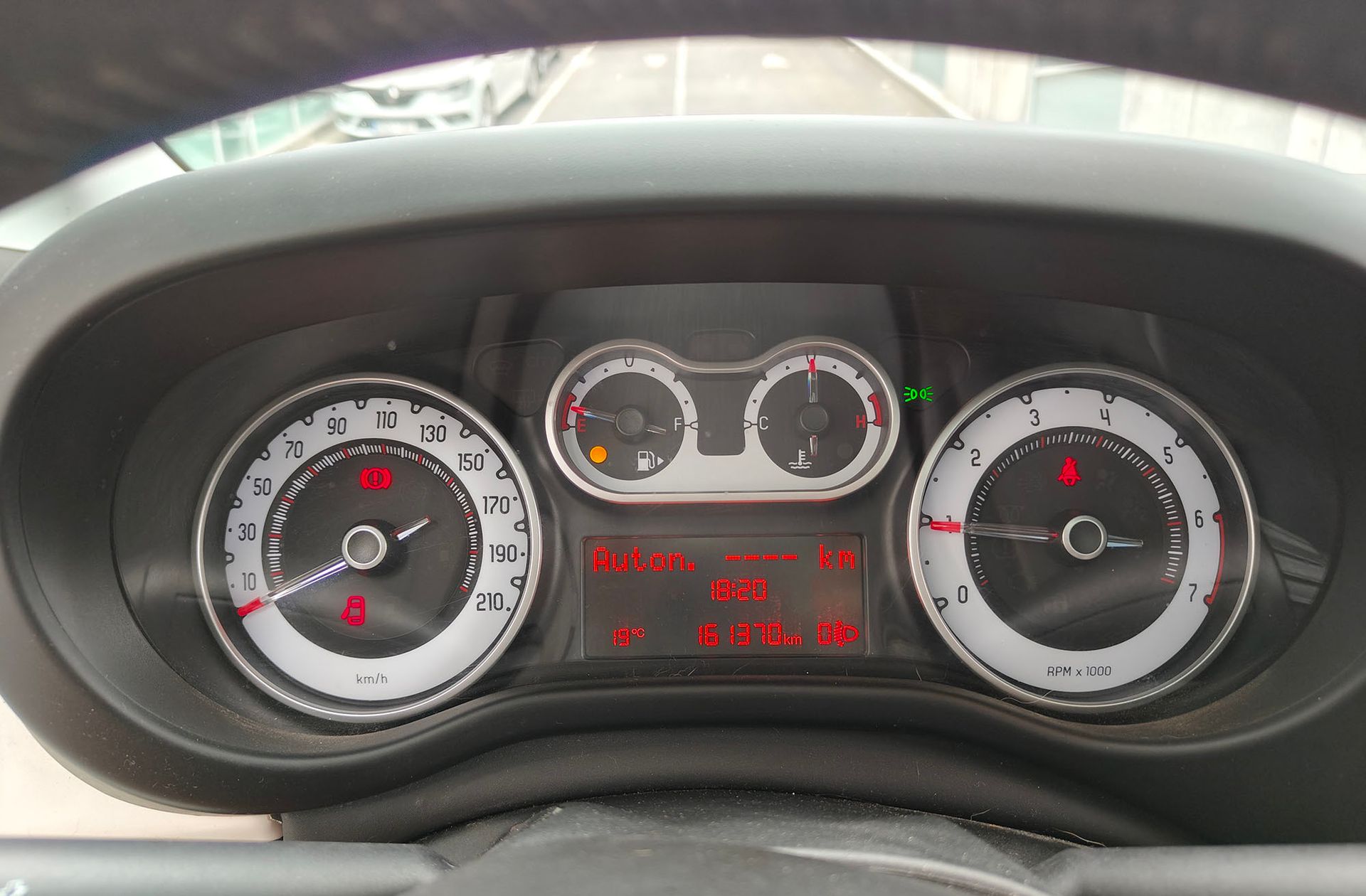 Fiat 500L 1.4 16v - foto 39