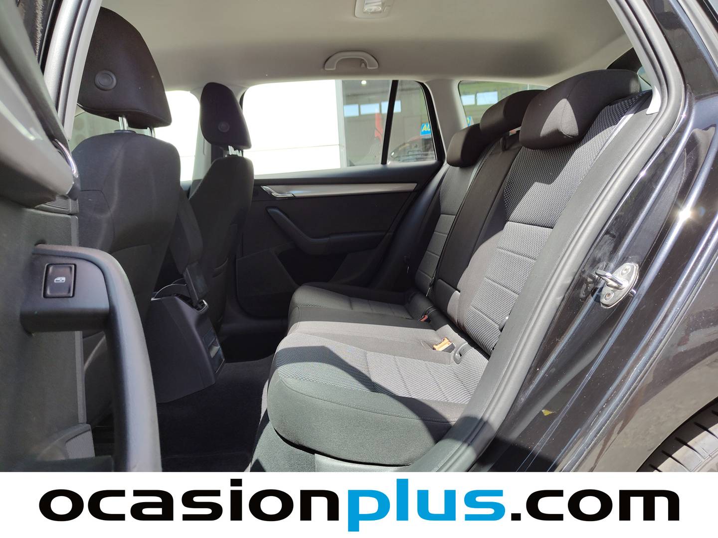 Foto asientos traseros Skoda Octavia Skoda Octavia Combi Combi 1.6 TDI CR Ambition (110 CV)