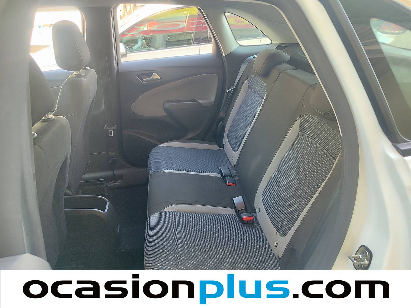 Foto asientos traseros Opel Crossland X Opel Crossland X 1.5 D S&S Design Line 120 Aniversario (102 CV)