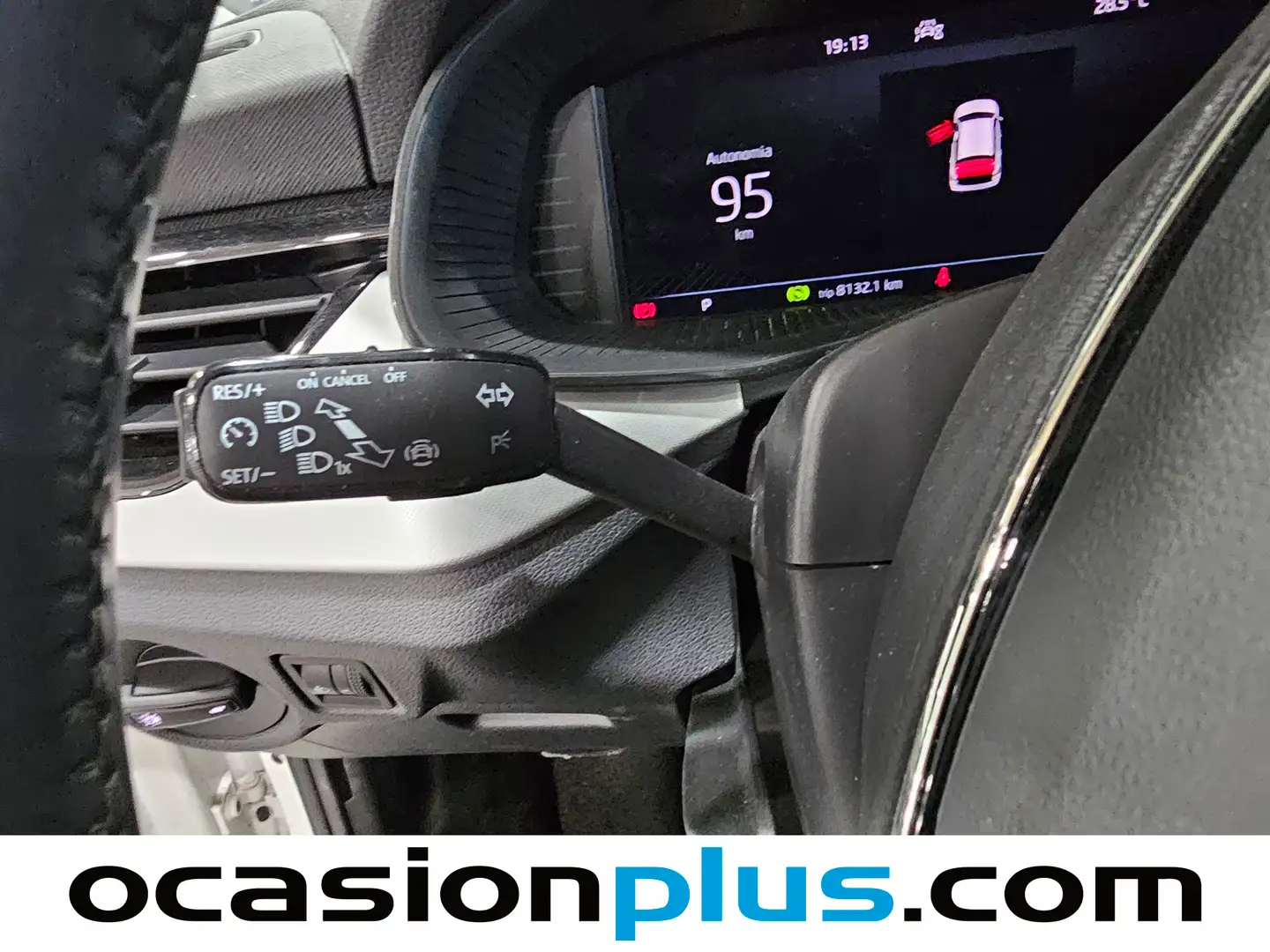 Foto Skoda Kamiq Skoda Kamiq 1.0 TSI Emotion DSG (110 CV)