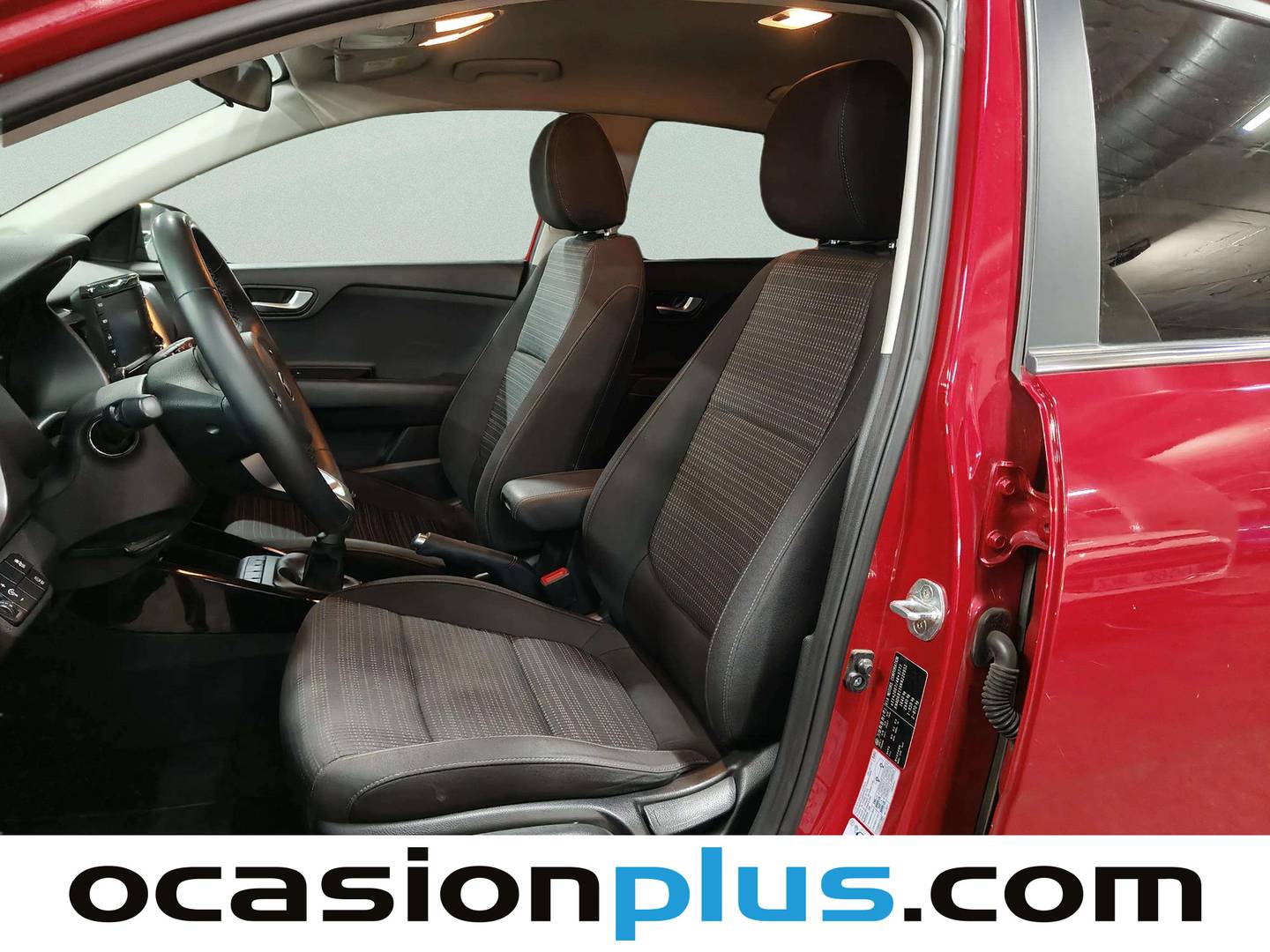 Foto asientos delanteros KIA Stonic KIA Stonic 1.0 T-GDi Drive (100 CV)