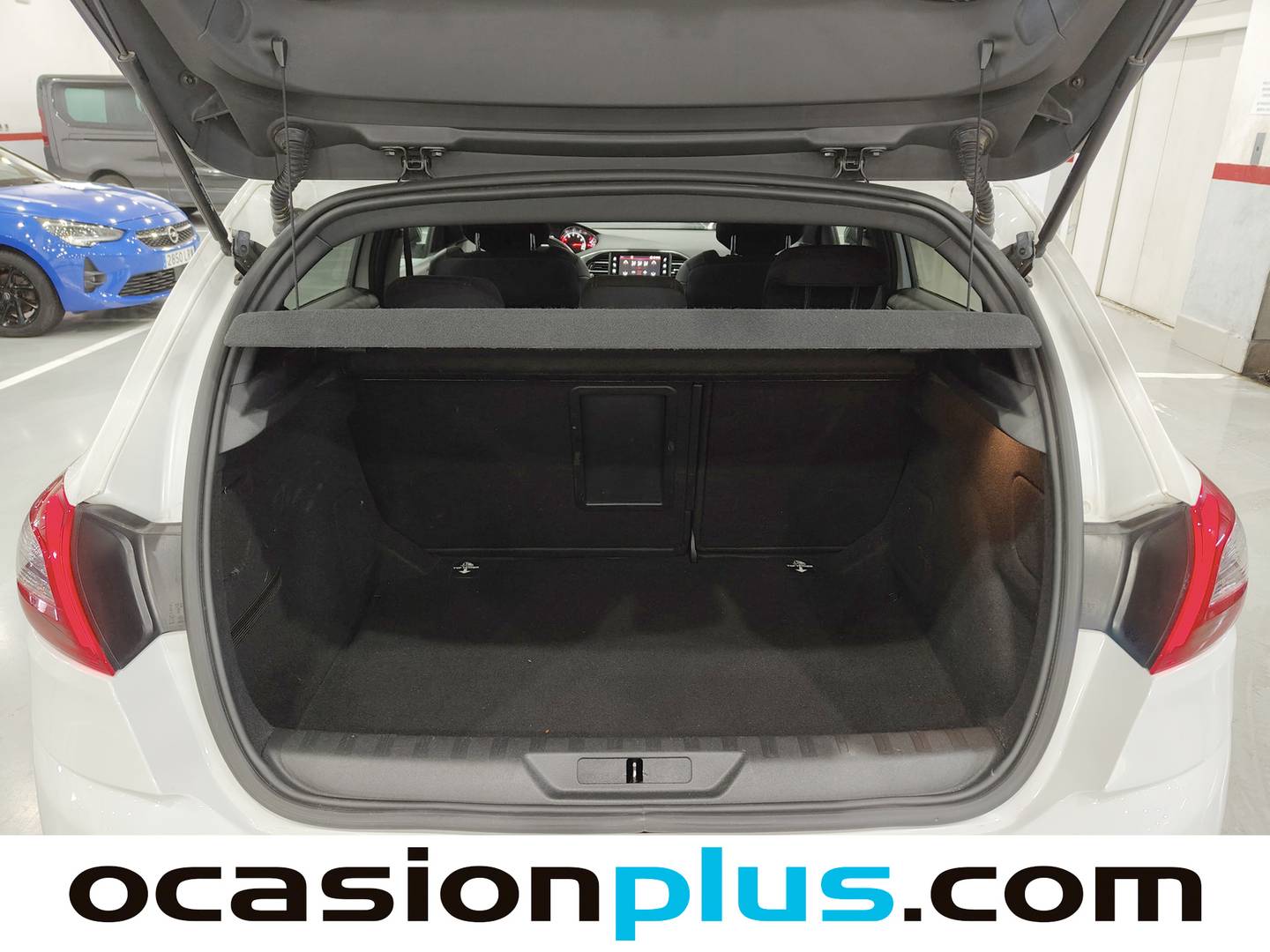 Foto Peugeot 308 Peugeot 308 1.2 PureTech S&S GT Line (130 CV)