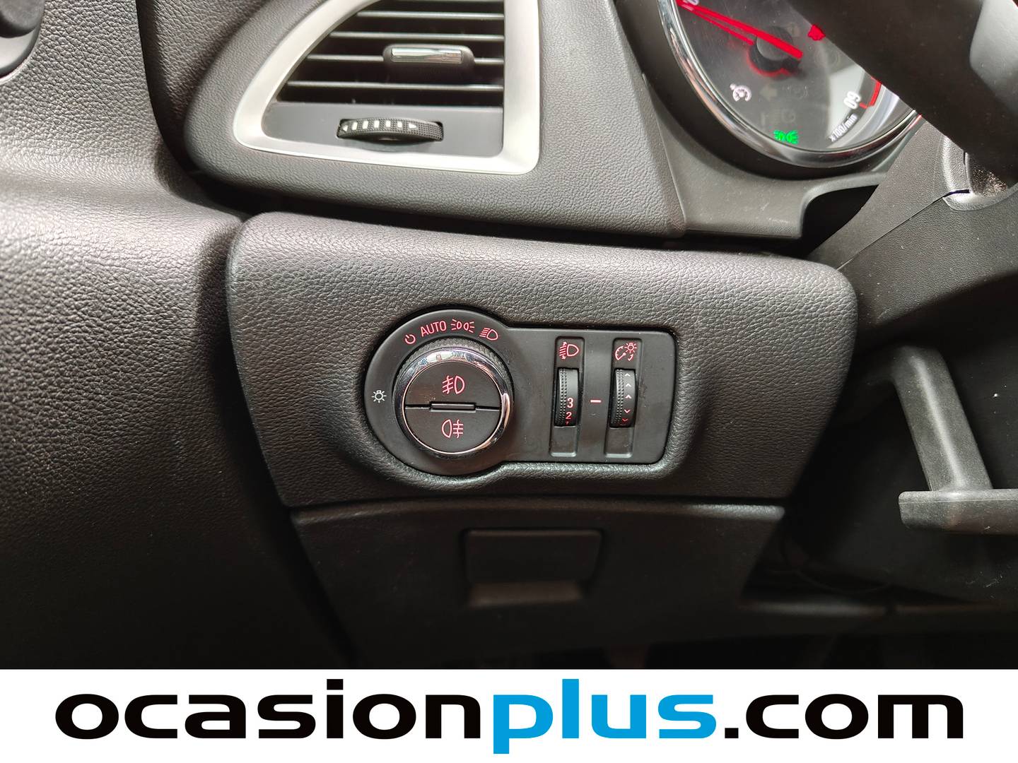 Equipamiento del Opel Astra Opel Astra 1.7 CDTI S&S Excellence (130 CV)