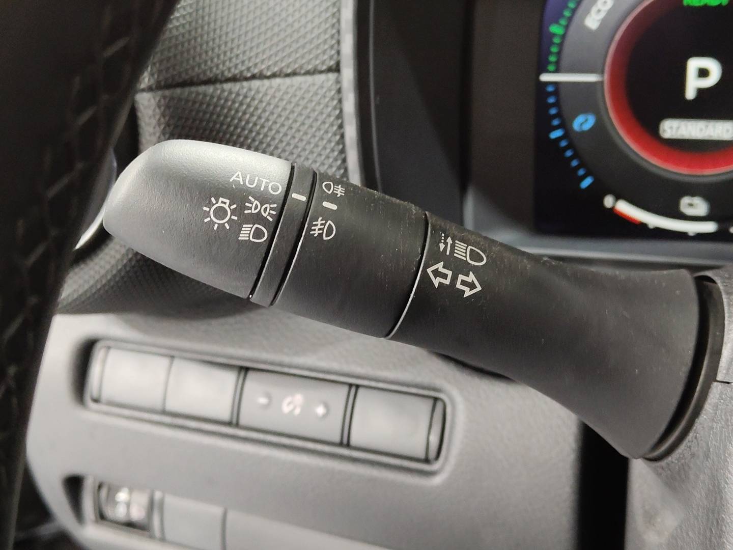 Foto Nissan JUKE Nissan Juke 1.6 Hybrid N-Connecta Auto (143 CV)