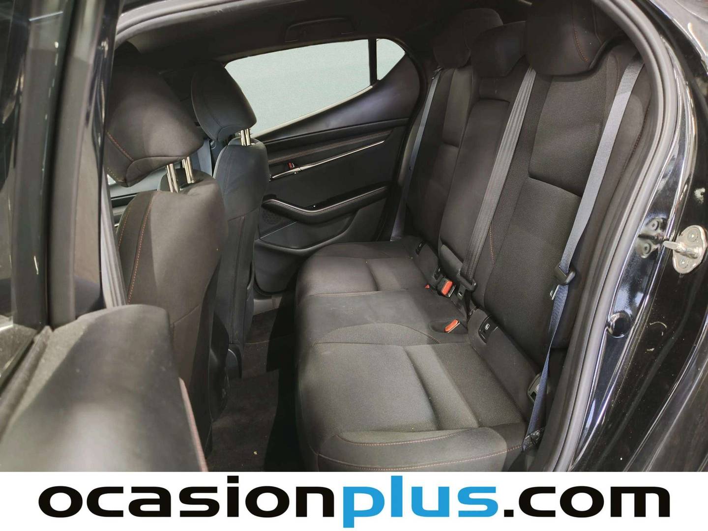 Foto asientos traseros Mazda Mazda3 Mazda Mazda 3 2.0 e-SKYACTIV-G Homura (122 CV)