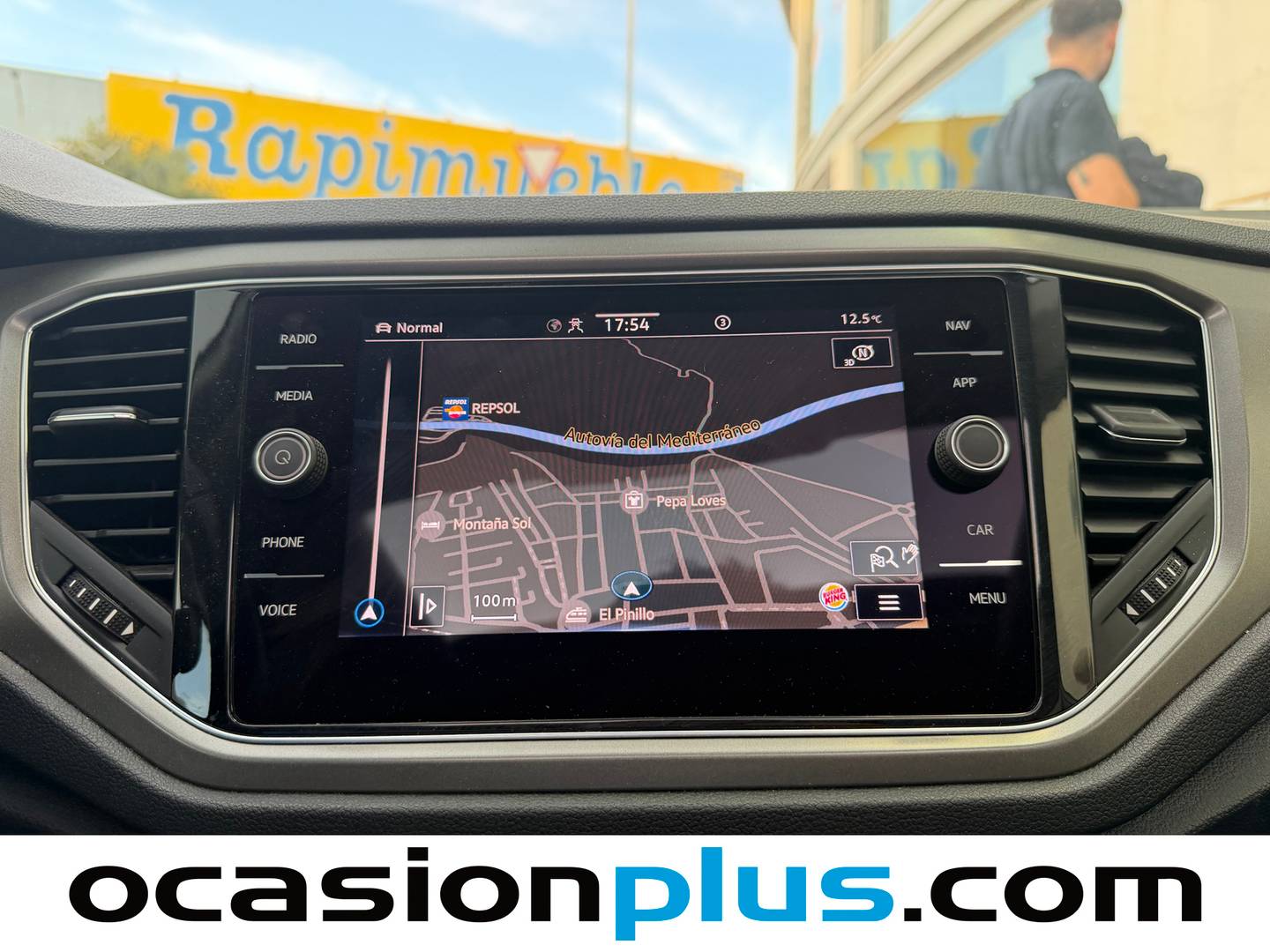 Foto Volkswagen T-Roc Volkswagen T-Roc Advance 2.0 TDI (150 CV)