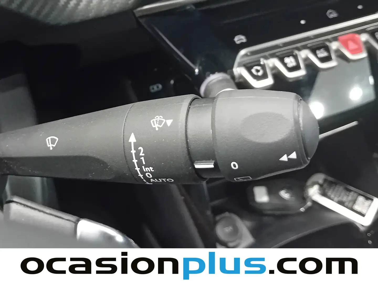 Foto Peugeot 2008 Peugeot 2008 Allure Hybrid eDCS6 (145 CV)