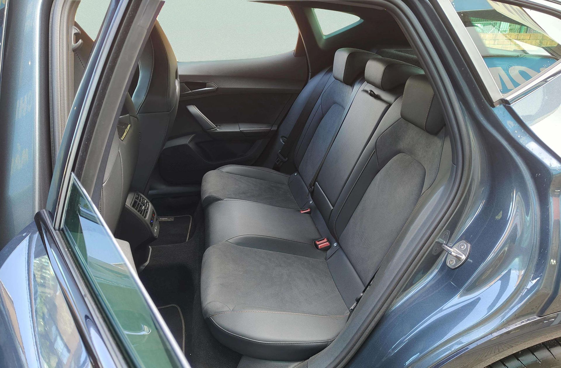 Cupra Formentor 1.5 eTSI DSG - foto 18
