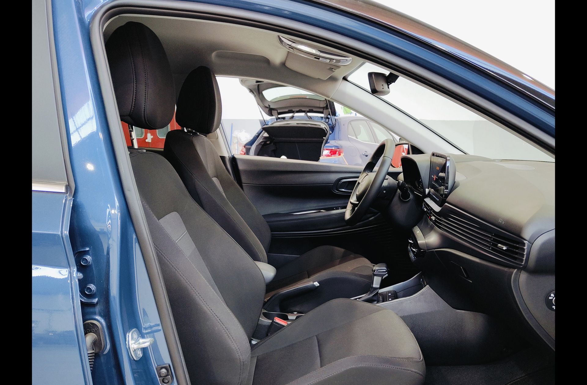 Hyundai Bayon 1.0 T-GDi 48V Tecno DCT - foto 20
