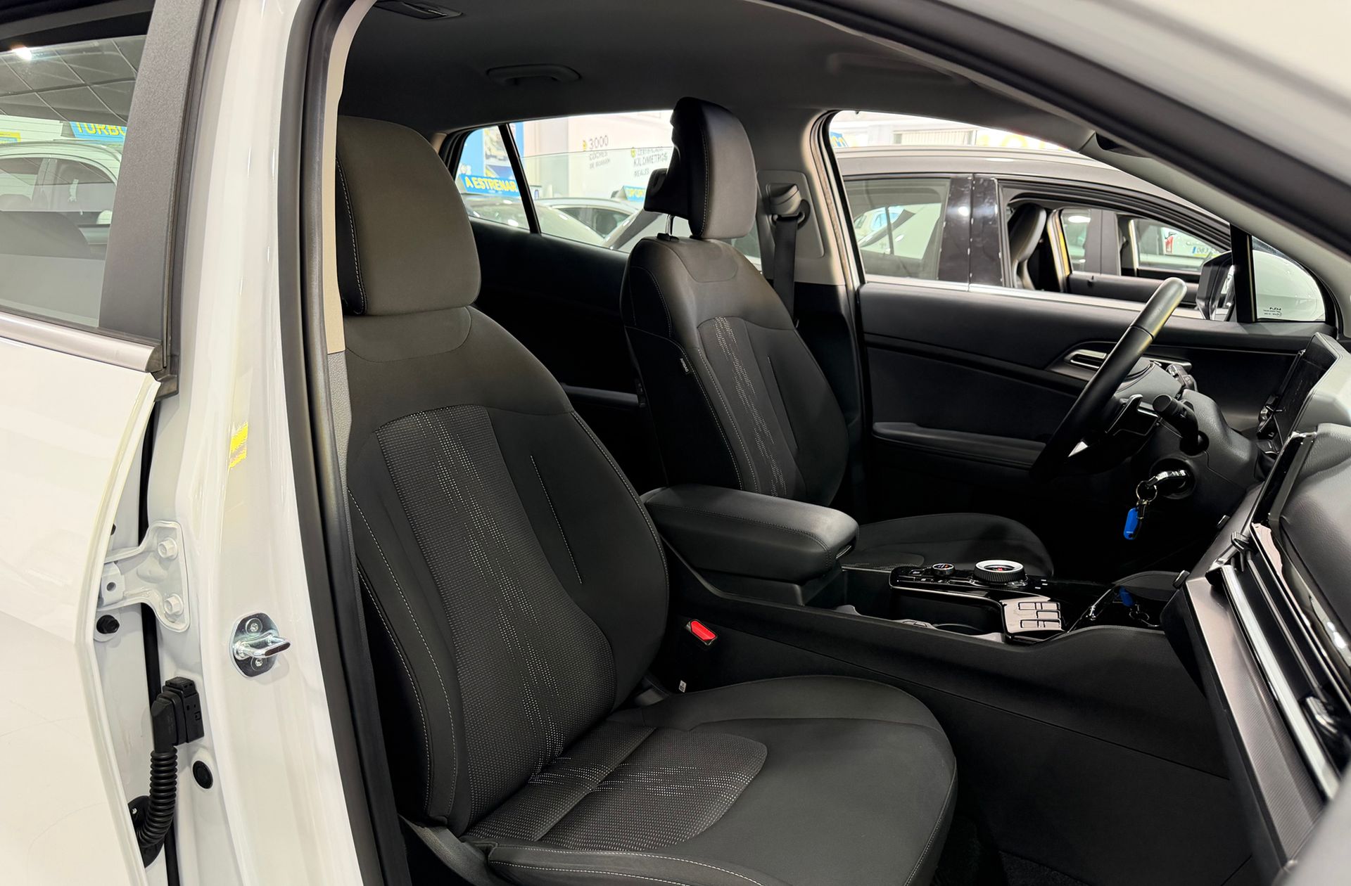 Kia Sportage 1.6 T-GDi PHEV Drive 4x4 - foto 20