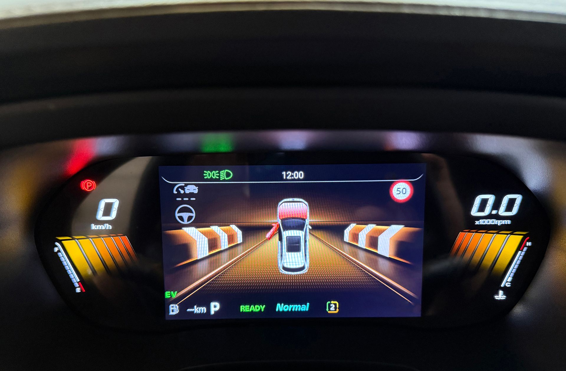 MG ZS 1.5 Hybrid+ Luxury - foto 25