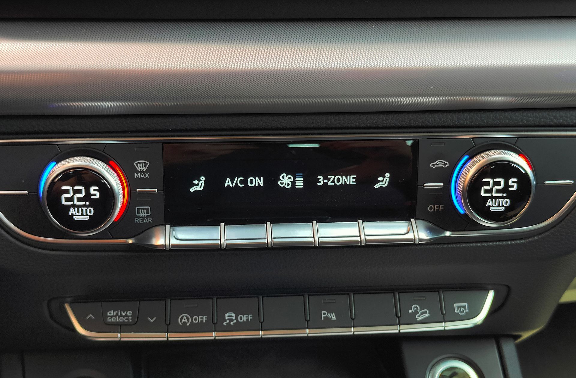 Audi Q5 Design 2.0 TDI quattro S tronic - foto 37