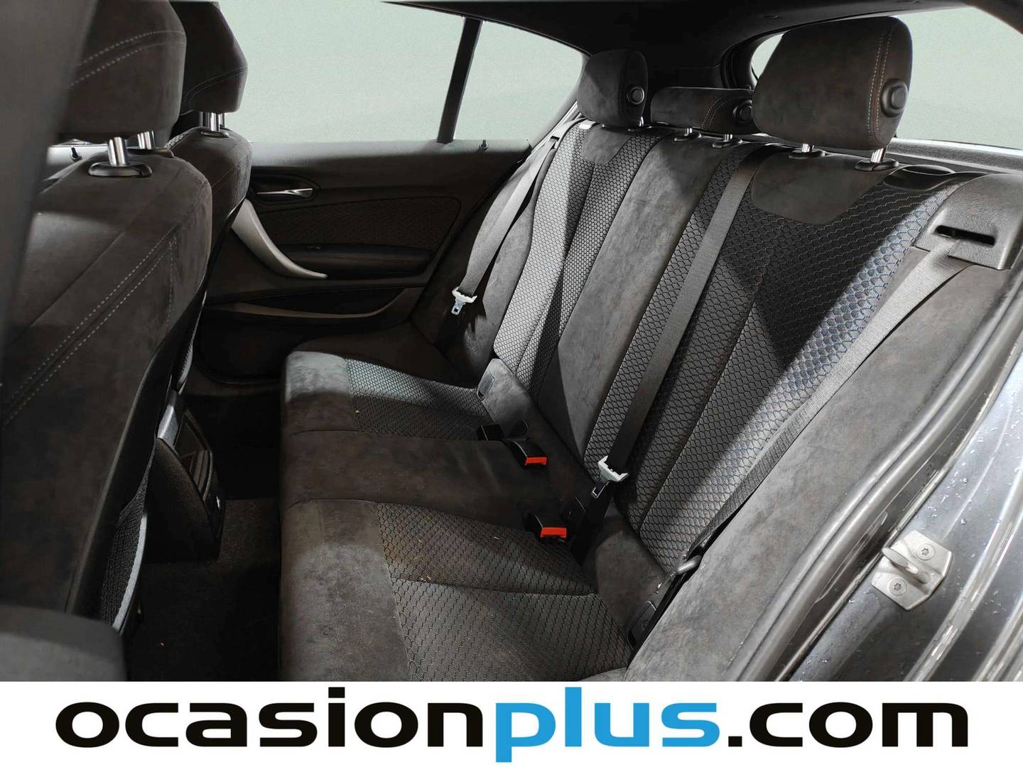 Foto asientos traseros BMW Serie 1 BMW Serie 1 118d (150 CV) Pack M