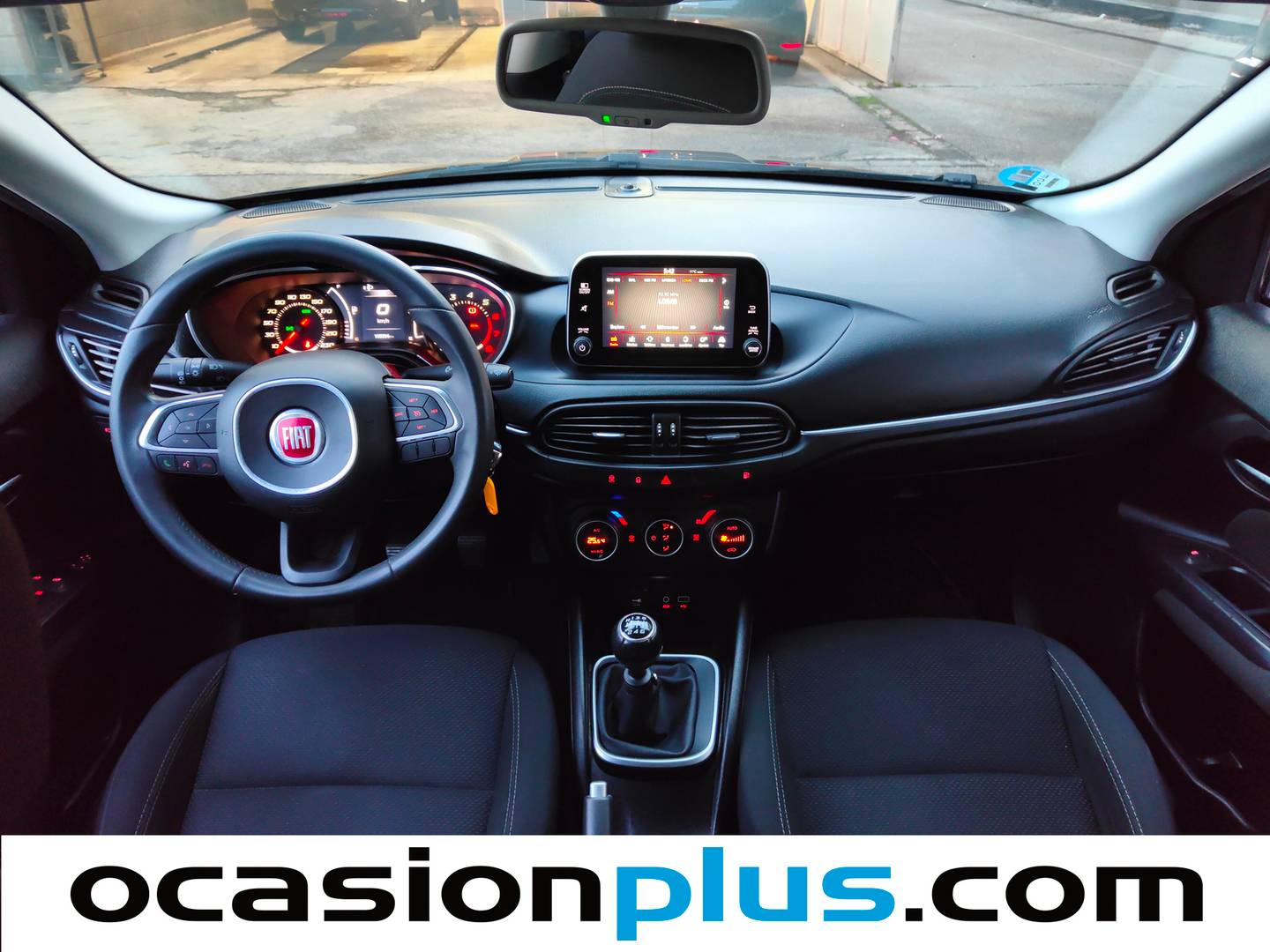 Foto Fiat Tipo Fiat Tipo 1.4 T-Jet Gasolina/GLP Lounge (120 CV)