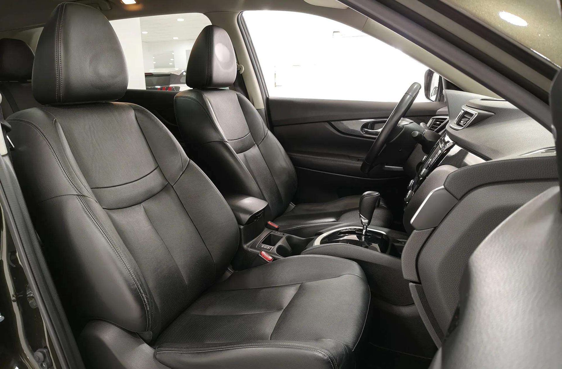 Nissan X-Trail dCi 130 Tekna 4x2 XTronic - foto 24