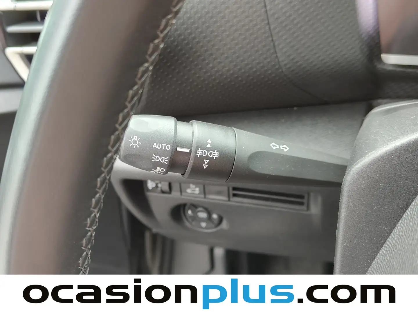 Foto Citroën C4 X Citroen C4 X BlueHDi 130 S&S Max EAT8 (131 CV)