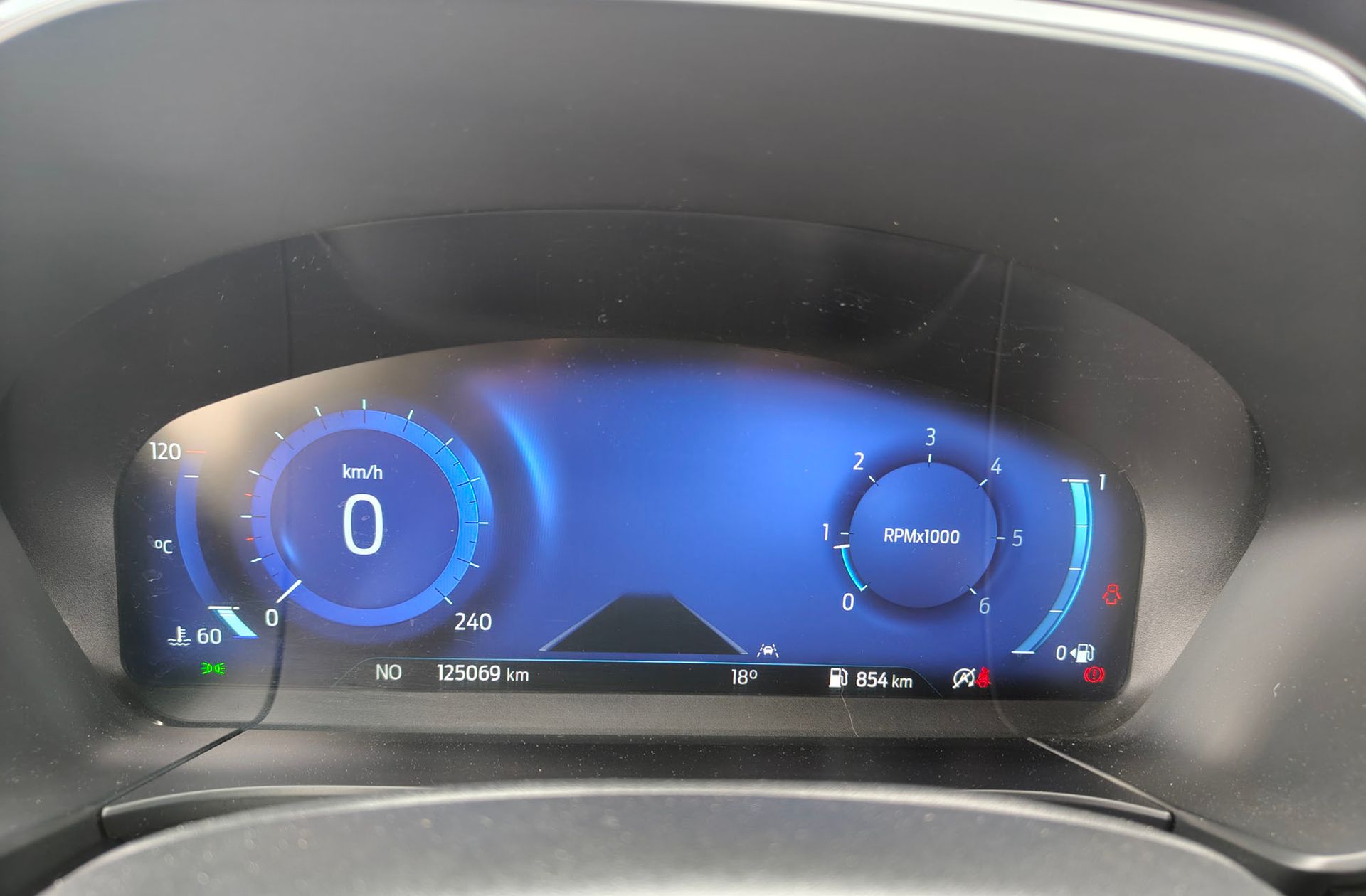 Ford Kuga 1.5 EcoBlue ST-Line - foto 25