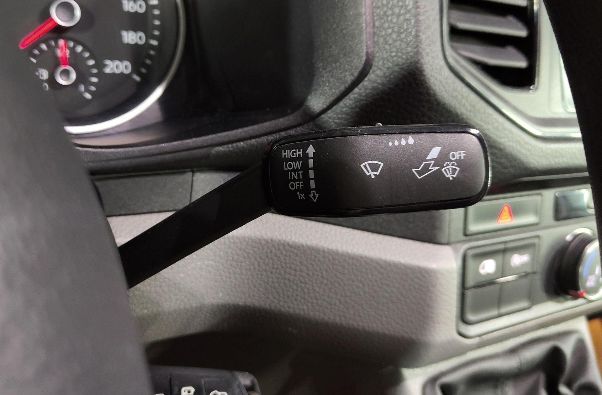 Volkswagen Crafter 35 Furgón Batalla Larga con Voladizo L5H3 2.0 TDI - foto 42