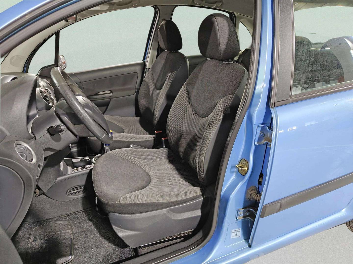 Foto asientos delanteros Citroën C3 Citroen C3 1.1i Furio (61 CV)