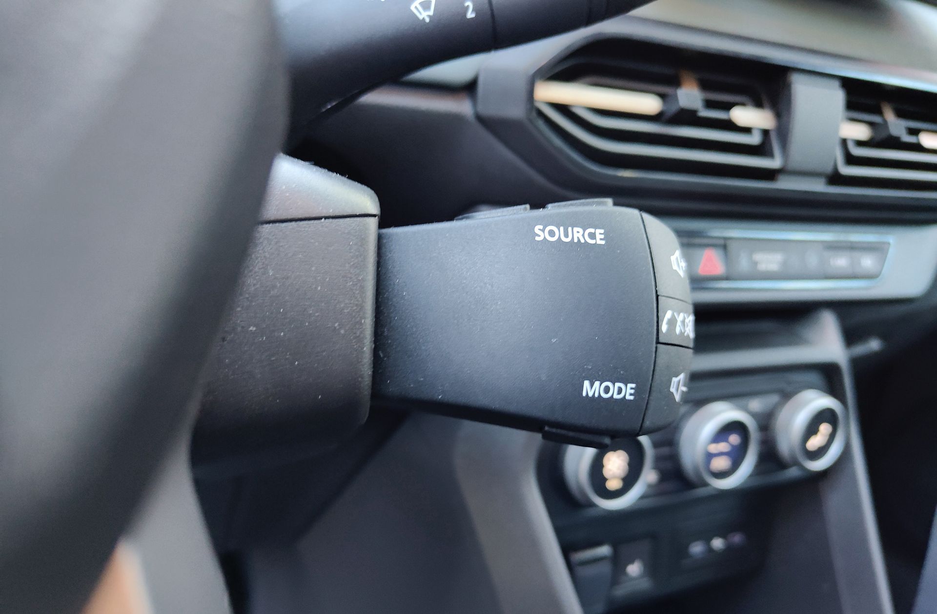 Dacia Jogger Extreme Hybrid 7 plazas - foto 29